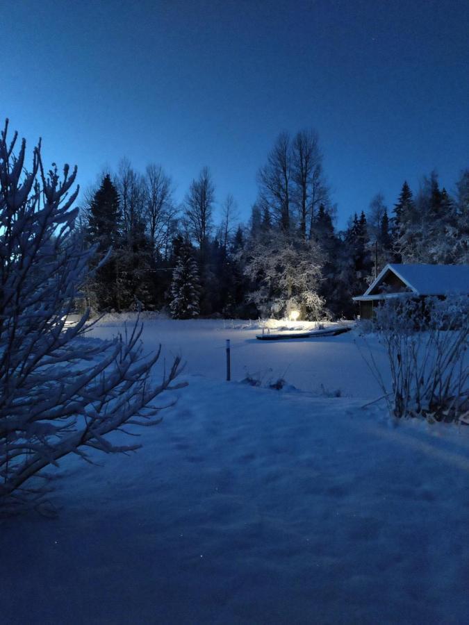 Hannunluhdan Lomamoekit Karijoki Extérieur photo