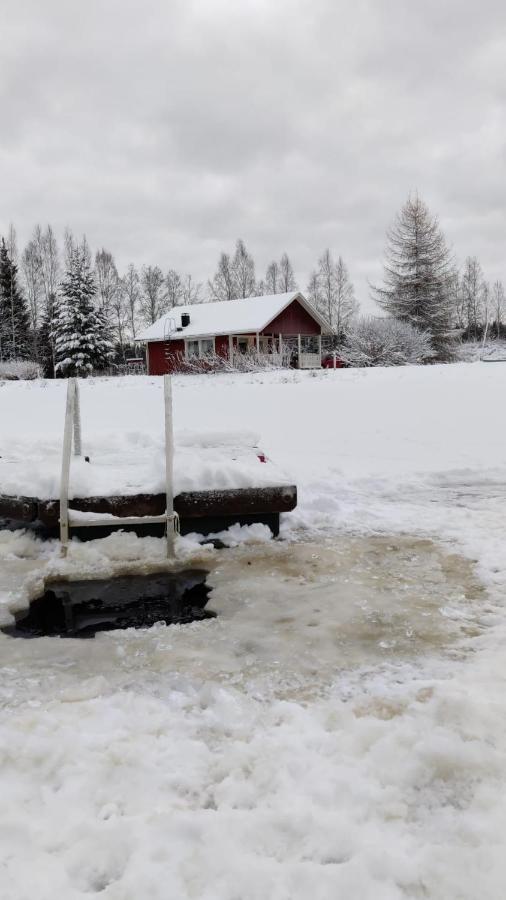 Hannunluhdan Lomamoekit Karijoki Extérieur photo