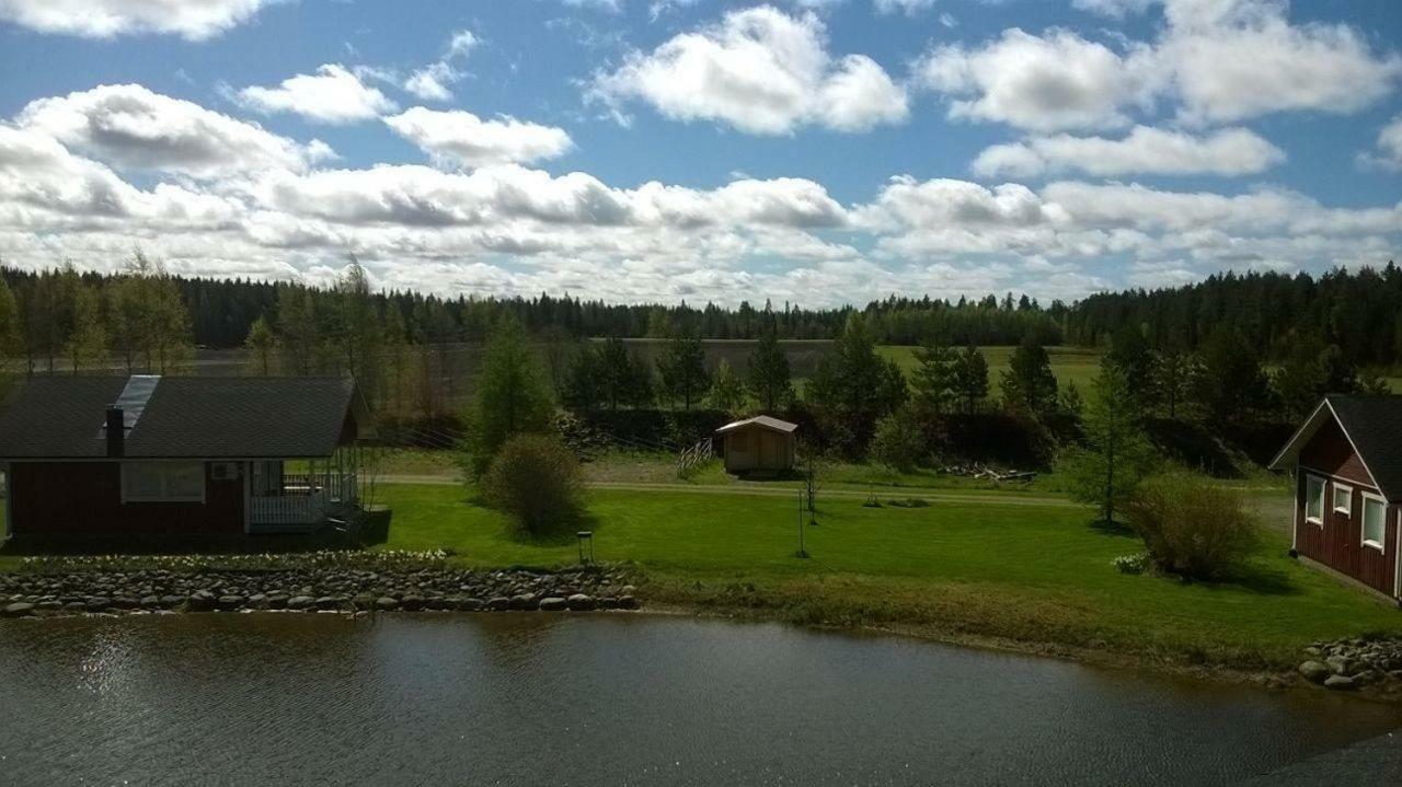 Hannunluhdan Lomamoekit Karijoki Extérieur photo