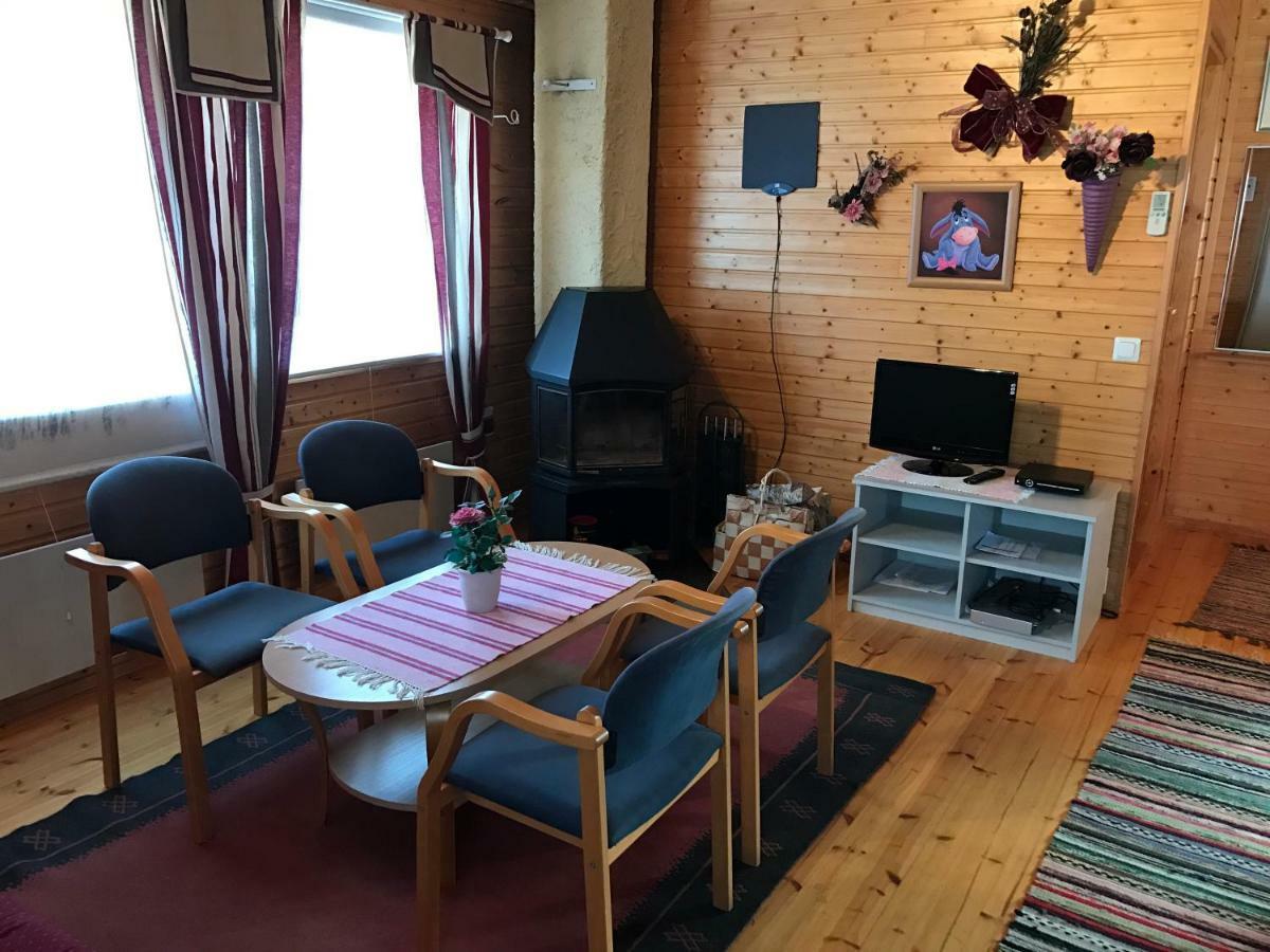 Hannunluhdan Lomamoekit Karijoki Extérieur photo